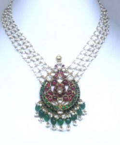 Red and Green Kundan Necklace